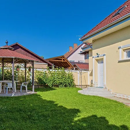 Csontos Vendeghaz בית הארחה Hajdúszoboszló