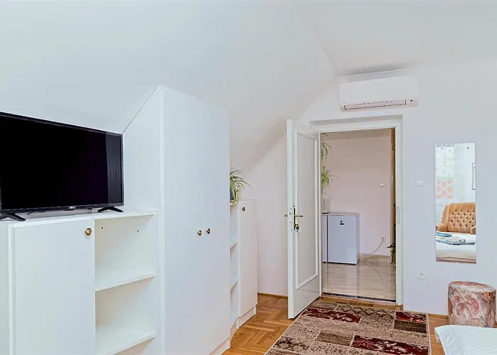Csontos Vendeghaz بيت ضيافة